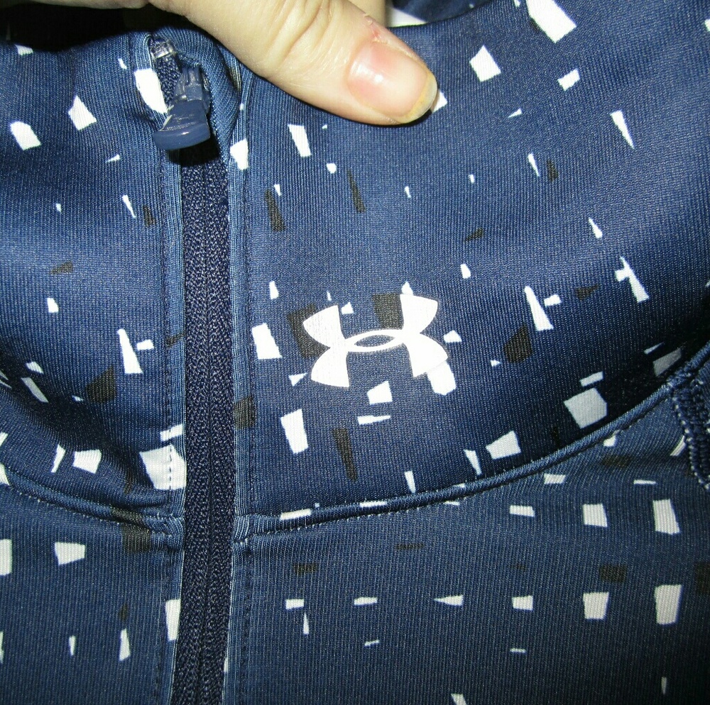 Under Armour - Light weight running jacket - Picture 4 of 5